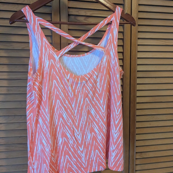 Smart Set Coral & White Criss-Cross Back Cami - Picture 2 of 6
